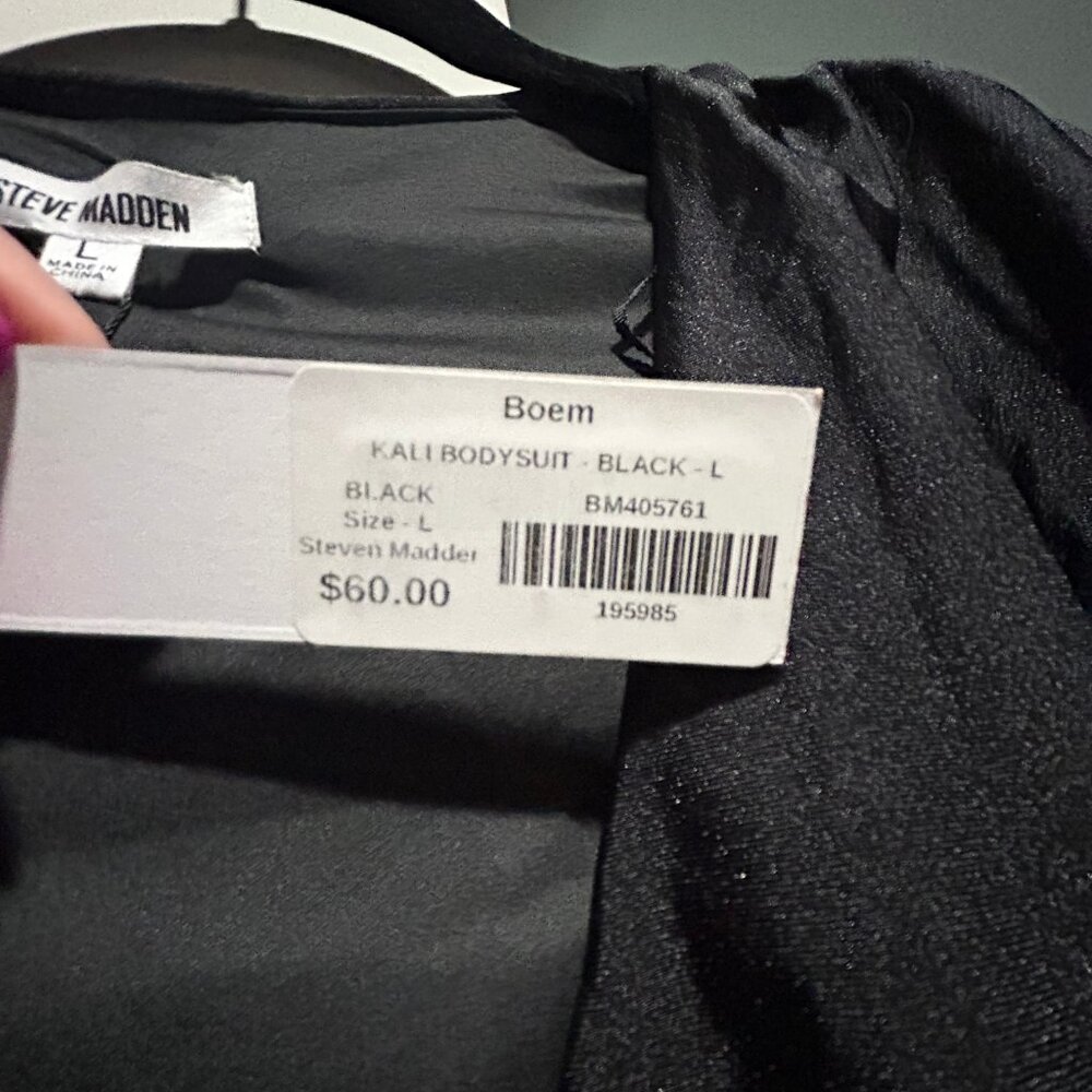 Steve Madden Long Sleeve Black V-Neck Body Suit Size Large - Picture 4 of 6